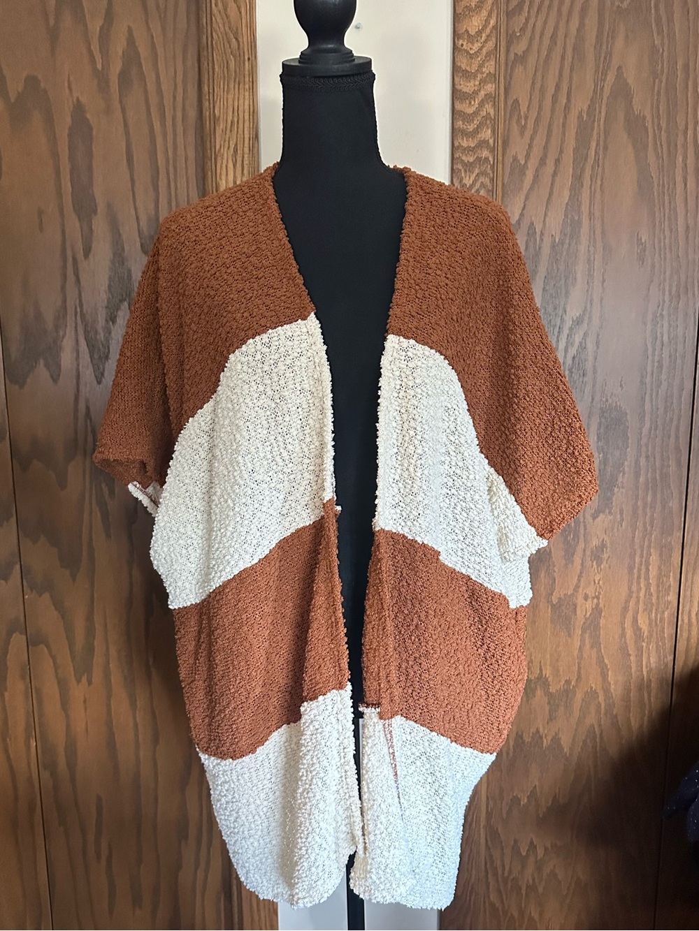 NWT Maurices Cozy Two-Tone Popcorn Knit Open Cardigan - Cream & Rust
